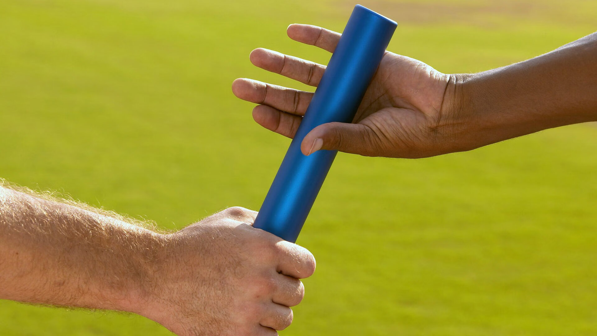 格鲁塞完美起跳助力成绩提升,格鲁尔16秒